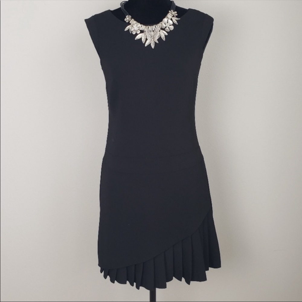 WHBM Black Pleat Hem Dress Short Sleeve Like New
